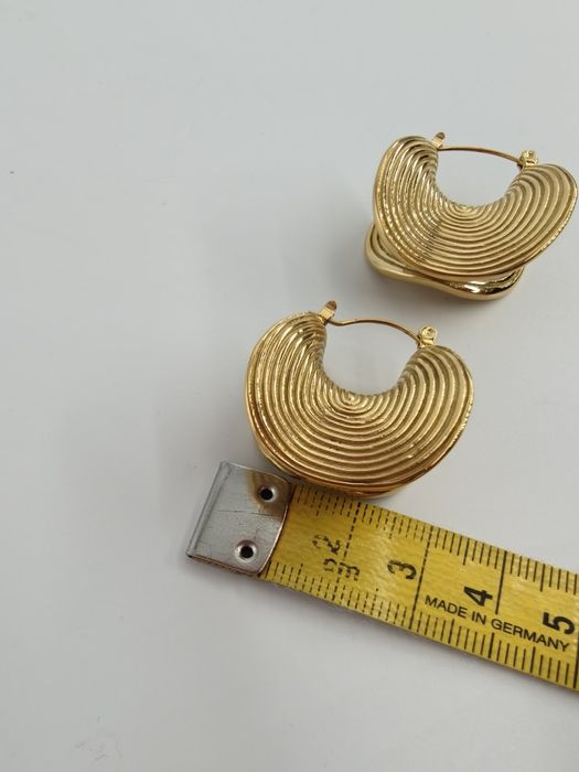 Modne kolczyki koszyczku biżuteria na wiosnę