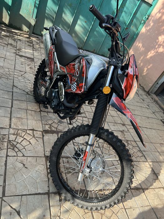 Продам Geon X-Road 250 практически новый