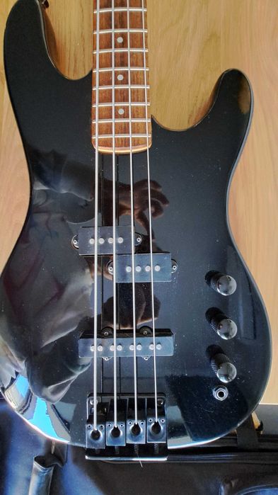 Gitara basowa Power Bass + wzmacniacz gitarowy MEGA AMP GL30B