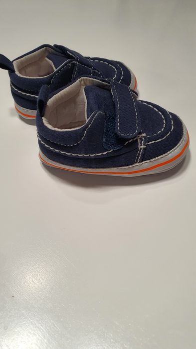 Buciki niemowlęce, niechodki Carters 1