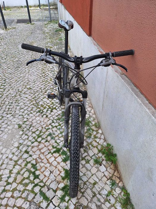 Bicicleta BTT Specialized Hardrock pro bom estado
