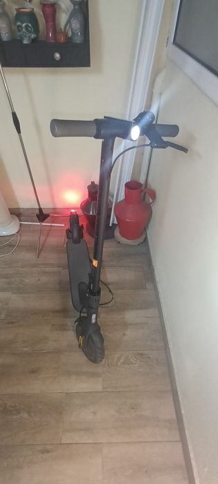 Trotinete Xiaomi mi essential