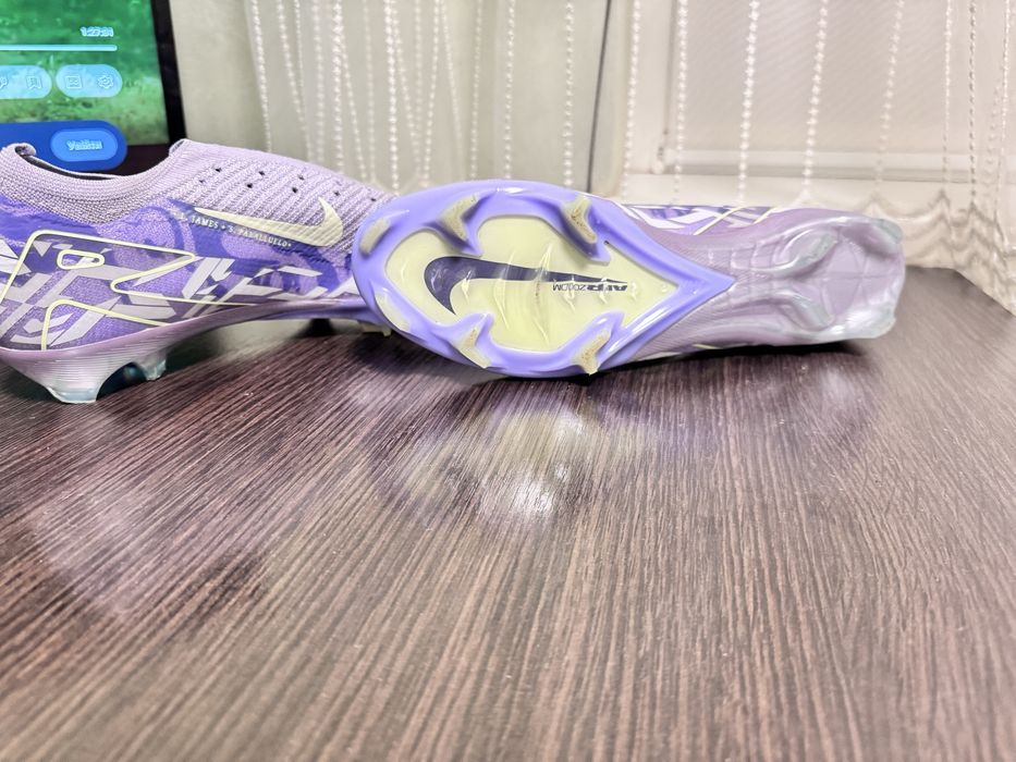 Бутси Футбольні MERCURIAL