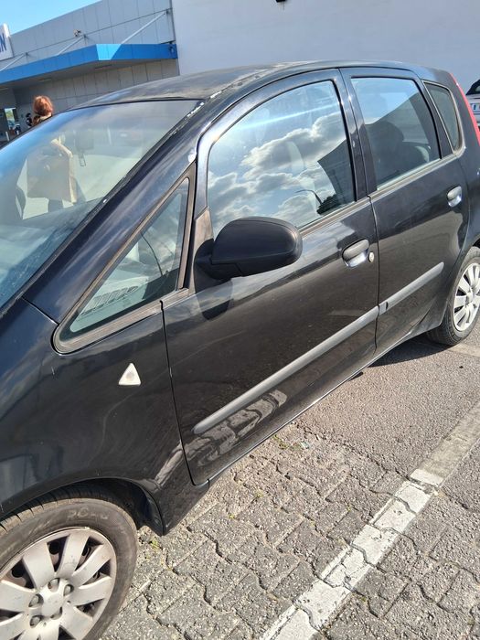 Mitsubishi Colt — fotografia 3