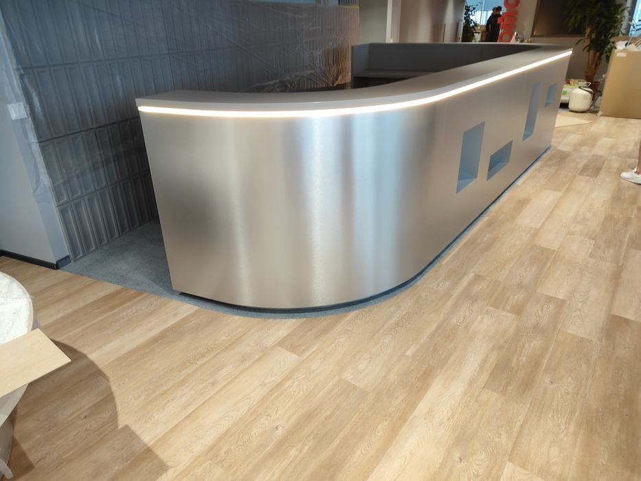 Recepcje meble na wymiar.