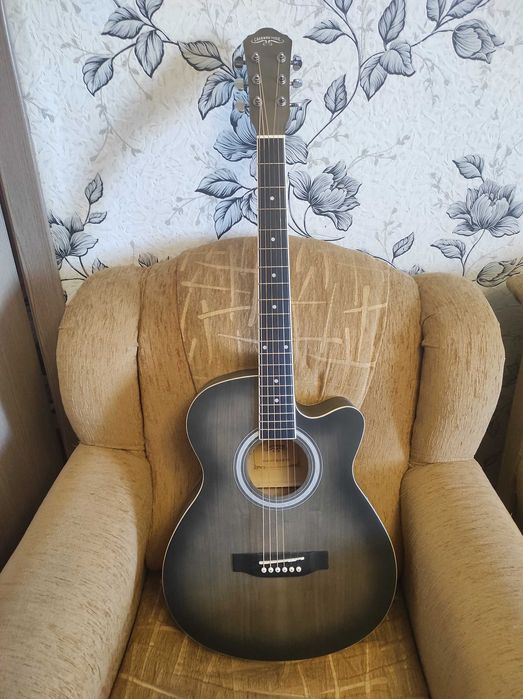 Гітара Caravan Music