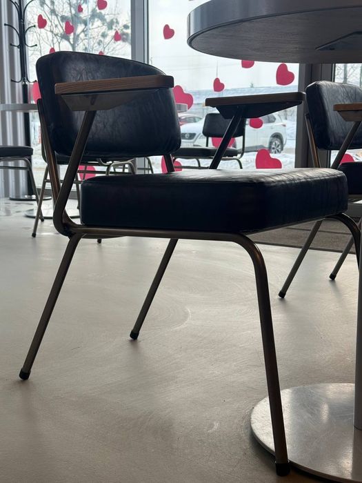 Стілець для відпочинку пуф диван для кафе