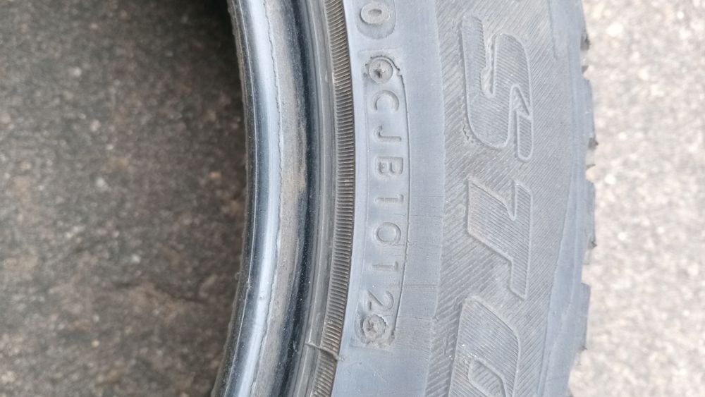 Продам Шины  Bridgestone 225/55/18