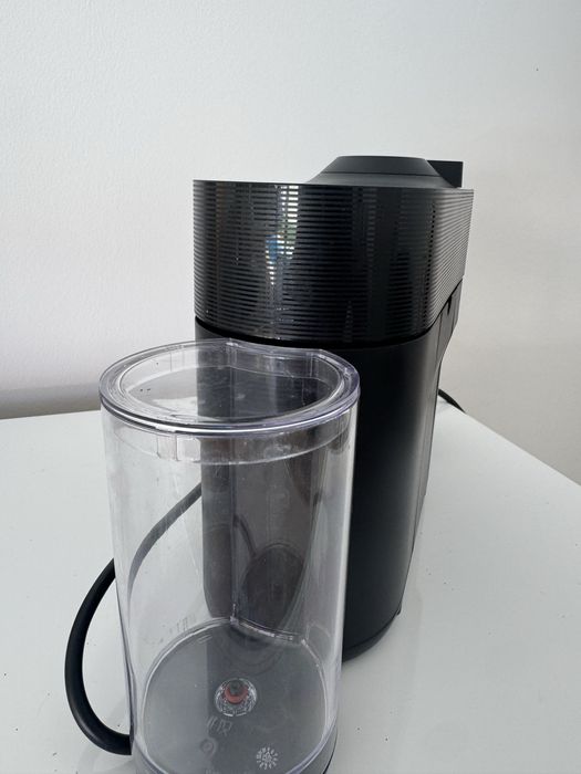 Máquina de Café DELONGHI Nespresso