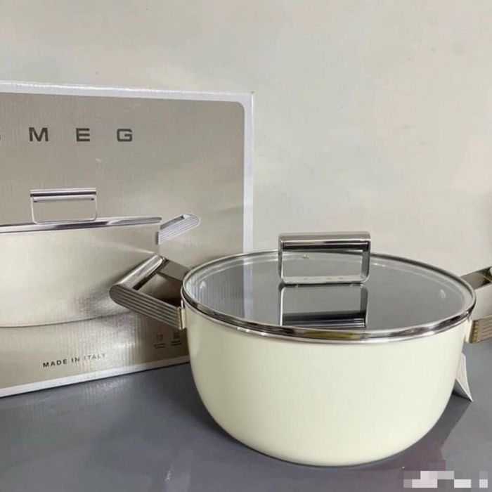 Smeg каструля 24 см кремова ckfc2411crm csf2412crm смег