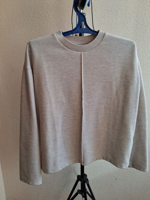 Женские вещи,женский спортивный костюм,платье,свитер,боди