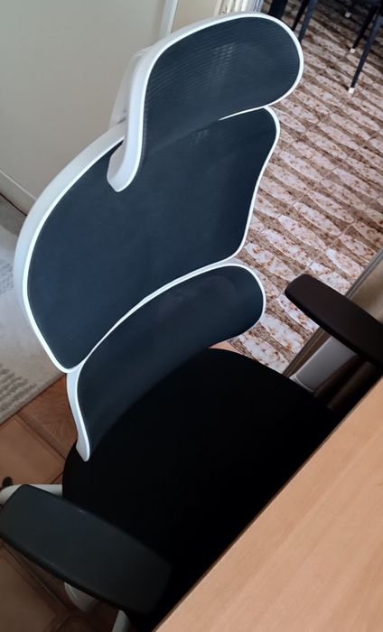 Cadeira de Escritório Ergonómica KERDOM (Como Nova / Pouco Uso)