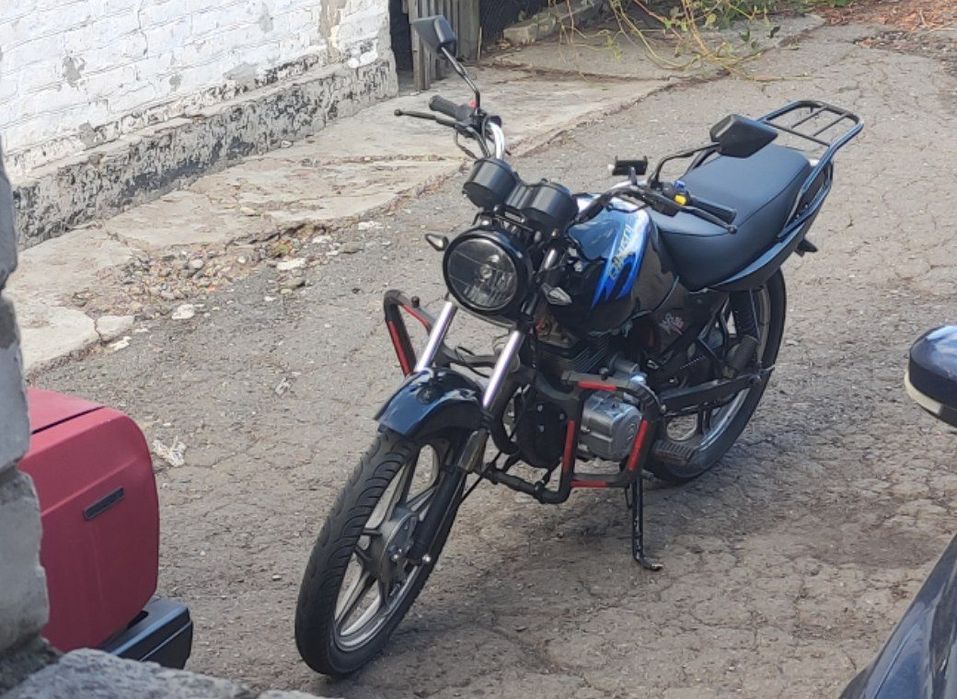 Продам мотоцикл Bird на моторе lifan 150