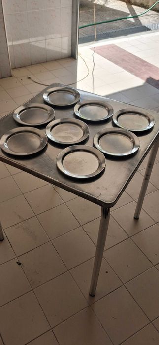 Conjunto de pratinhos para aperitivos