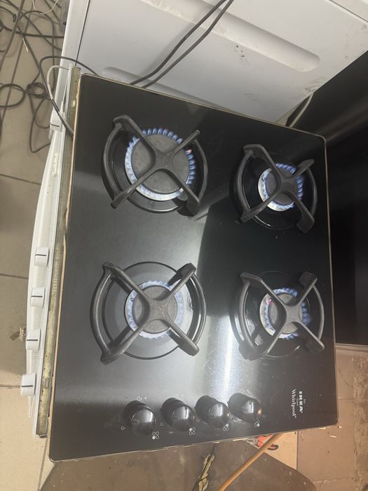 Духовка електрична  +поверхня газова Whirlpool під забудову кухні