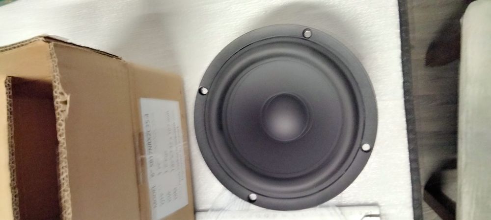 Sprzedam głośnikі firmy SB Acoustics model SB 17 NRX2C35-4