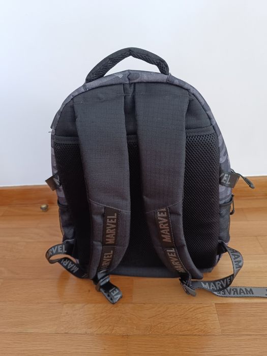 Mochila Venom Marvel 44cm