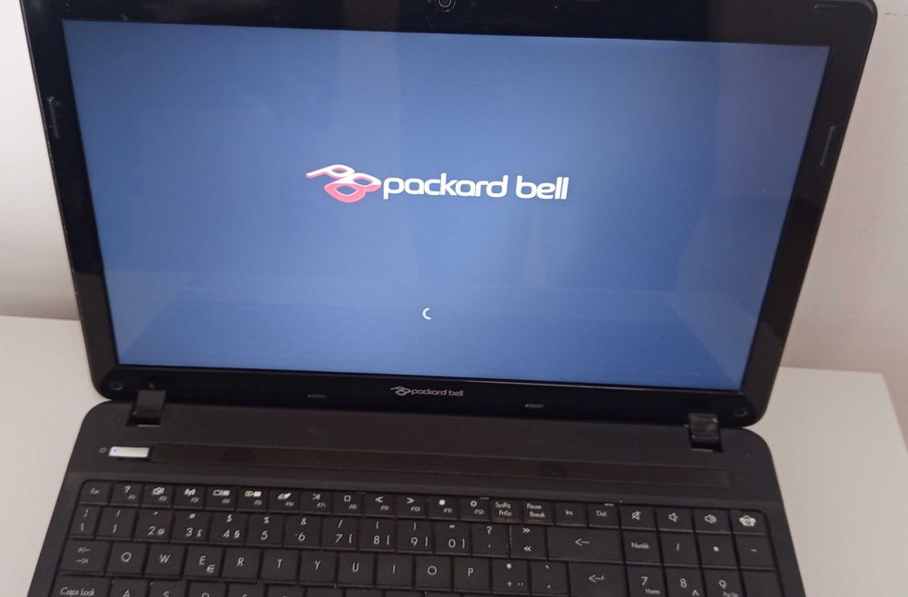 Portatil Packard Bell