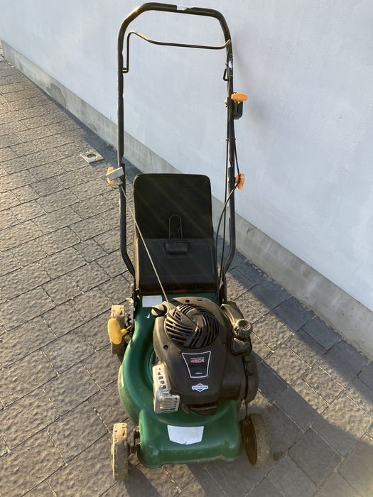 Kosiarka briggs&stratton 450 USZKODZONA