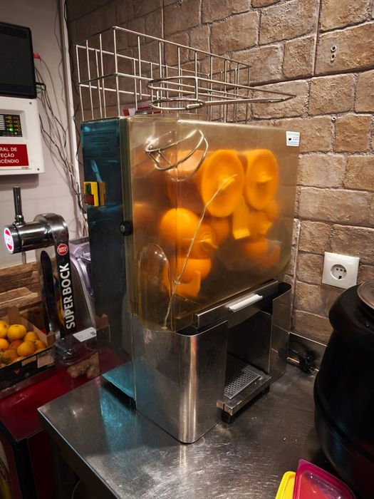 Máquina de espremer  laranjas