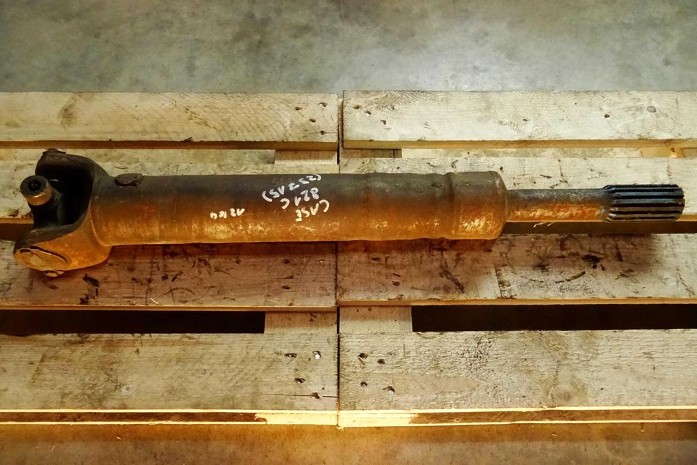 Wał pędny do ładowarki Case 821C. Cardan shaft. 86cm. Kardan