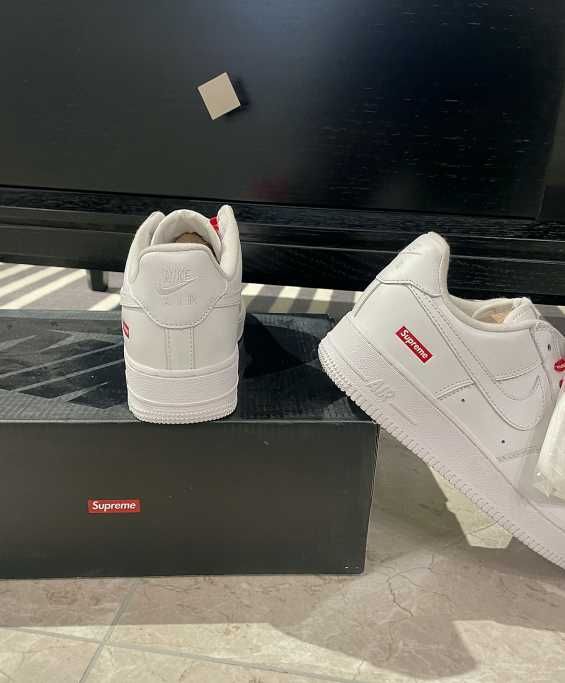 Nike Air Force 1 Low Supreme White R.44