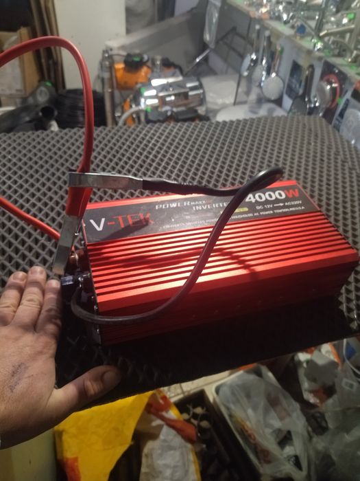 Инвертор 12/220 4000w перетворювач напруги
