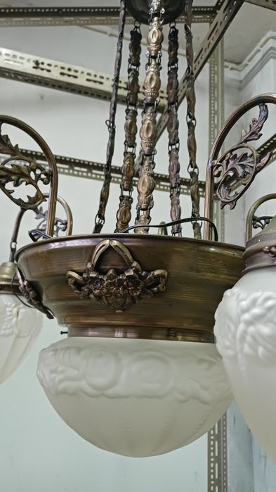 Candeeiro antigo de teto