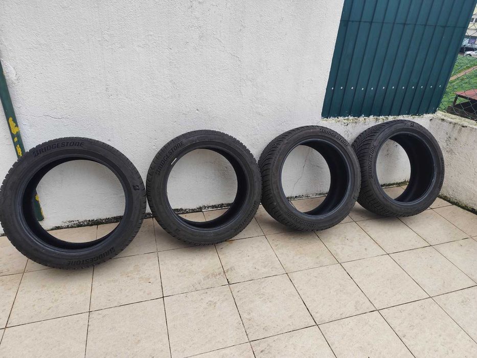 Bridgestone 235/45/R18 98V Extra Load-veiculo electrico- Blizzak LM005