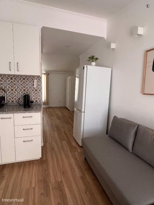 Apartamento com 1 quartos - localizado em Almada Lisbon