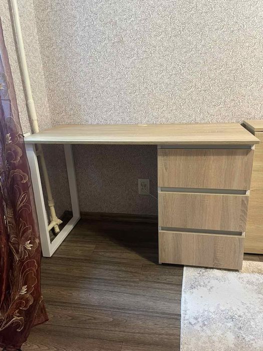 Столи комп'ютерні, письмові виготовлення. Столы компьютерные письменны