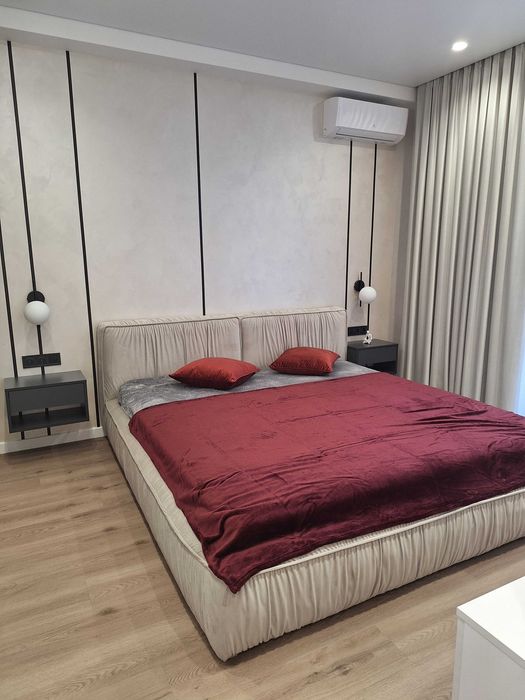 Продаж Без комiсii 1 кв-ри, з Авторським ремонтом, ЖК Нова Англiя,вул.Максимовича 26 Д