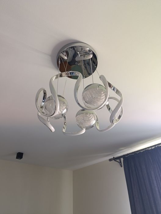 Люстра... Сучасна люстра