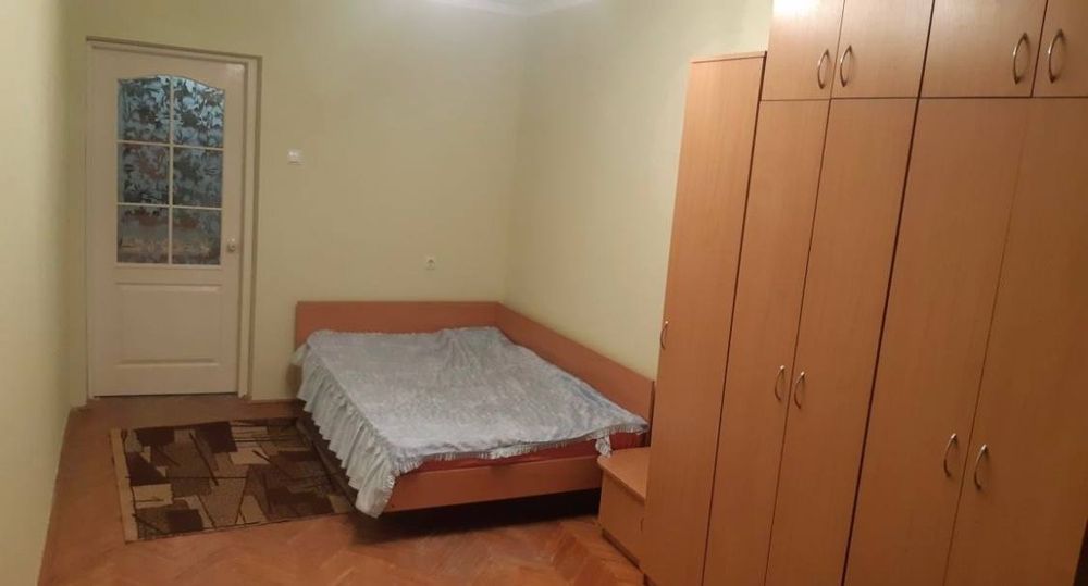 Здається затишна 2-кімнатна квартира в хорошому житловому стані!