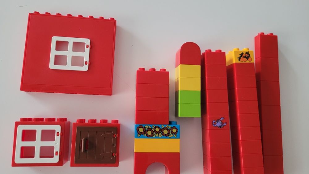 Płytka   ściana okno drzwi do domu pasują do Lego Duplo