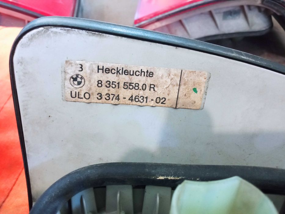 Фари задні ліхтарі BMW 5 E34 88-95 універсал 3374-4631-01 3374-4631-02