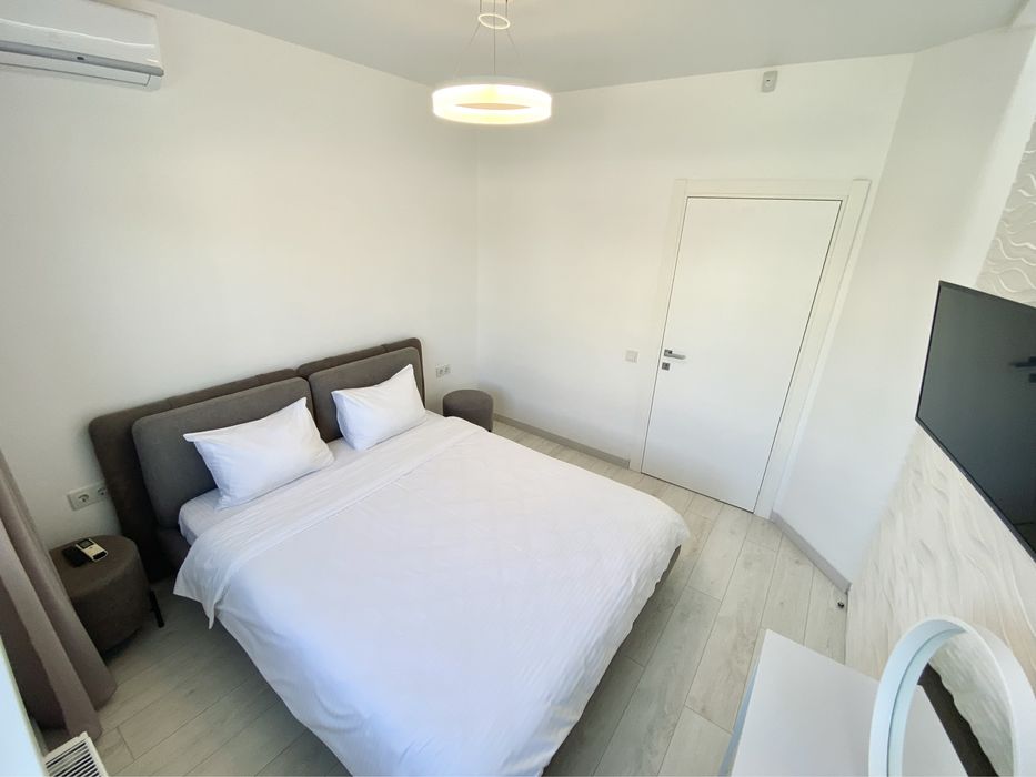 Найкраща трикімнатна квартира в центрі - Безключовий доступ!