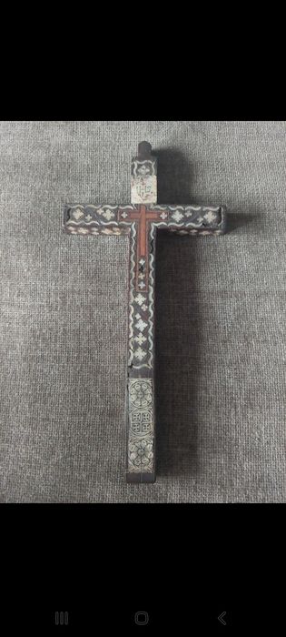 Cruz antiga madrepérola