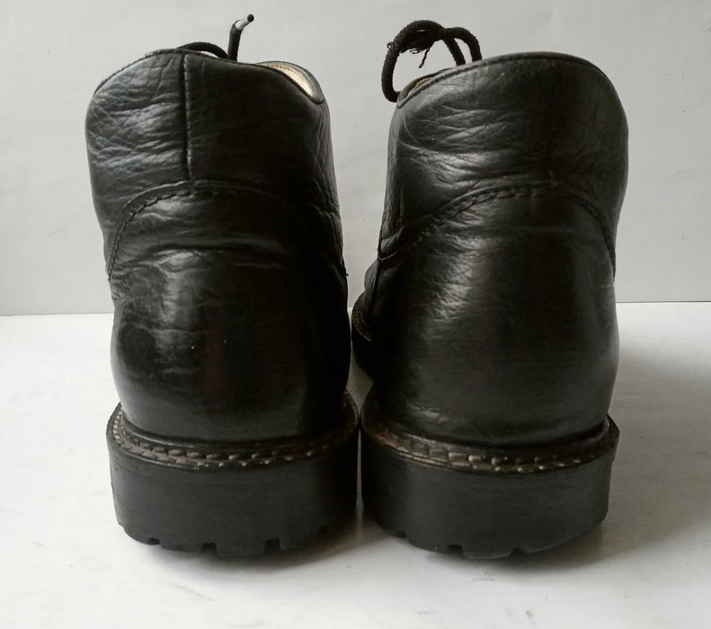 Чоловічі шкіряні черевики