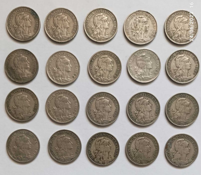 20 moedas de 1 escudo datas nas fotos