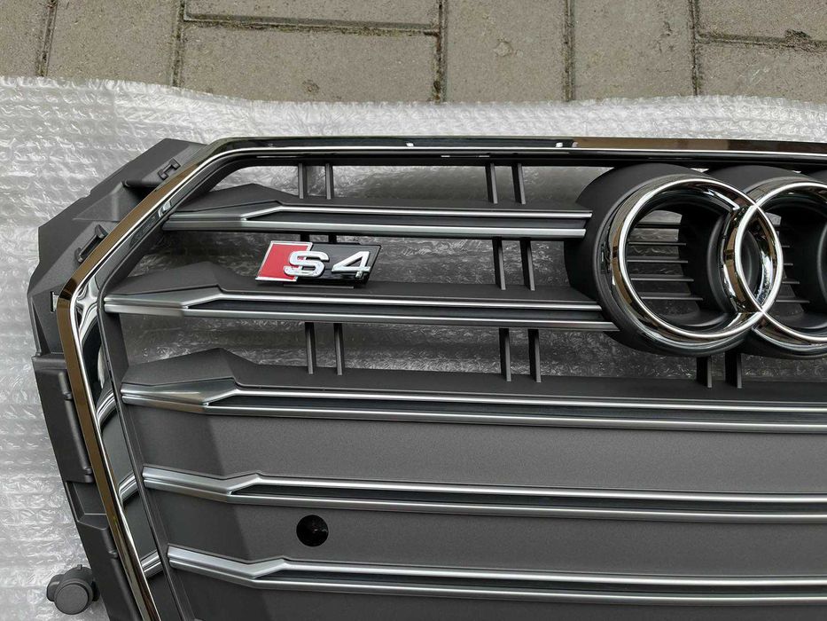 Решітка радіатора Audi A4 B9 (16-19) тюнинг решетка стиль S4 сіра