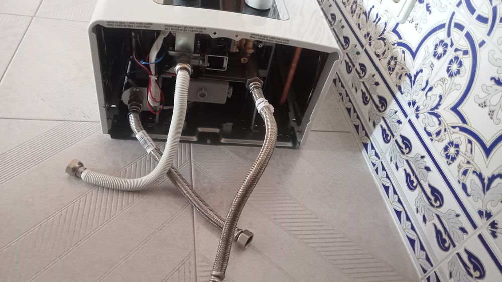 Esquentador HTW novo e Vulcano Usado venda conjunta 180€