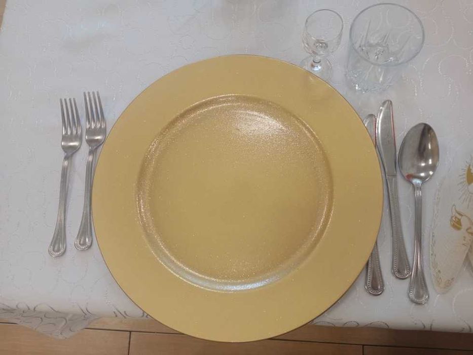 Złote podtalerze-wynajem