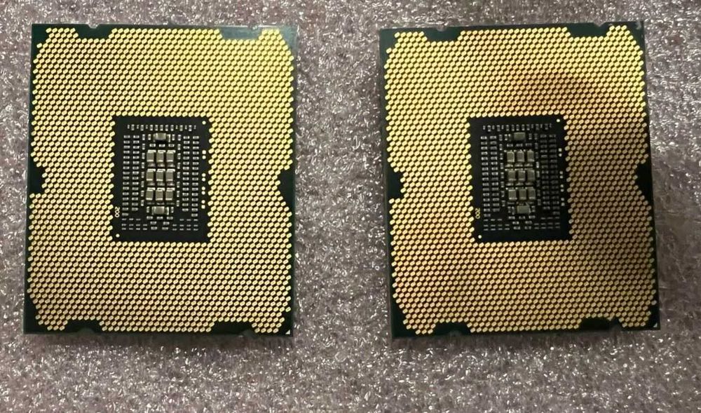 подобранная пара процессоров Intel Xeon  E5-2670