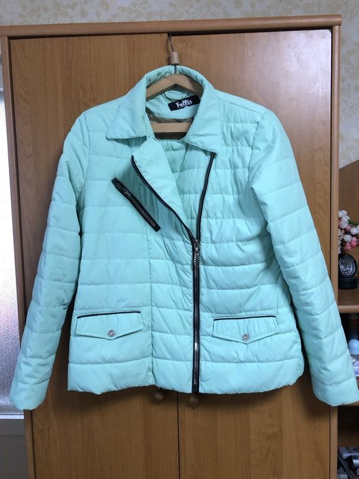 Куртка жіноча...