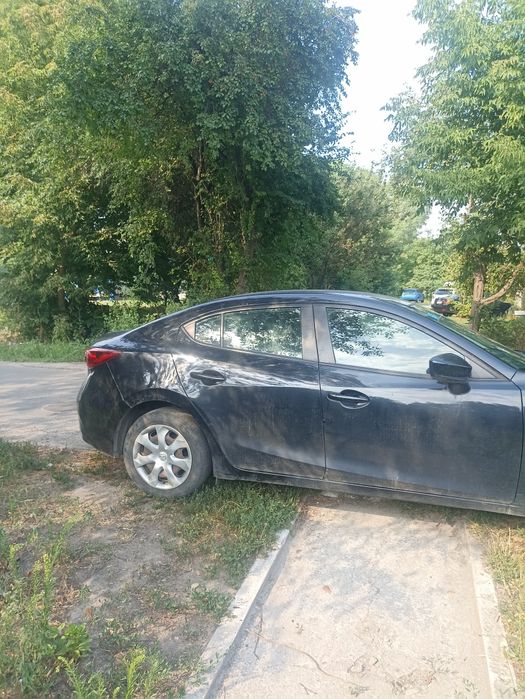 Mazda 3 2016 .2.0Бензин Седан