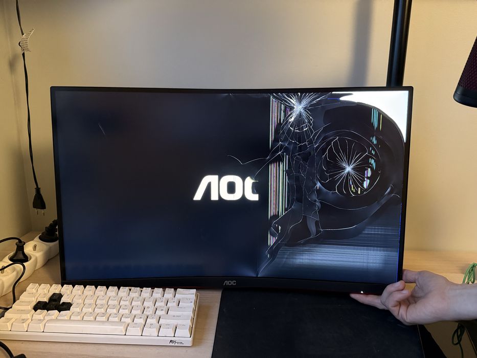 Monitor AOC 144hz zakrzywiony + uchwyt