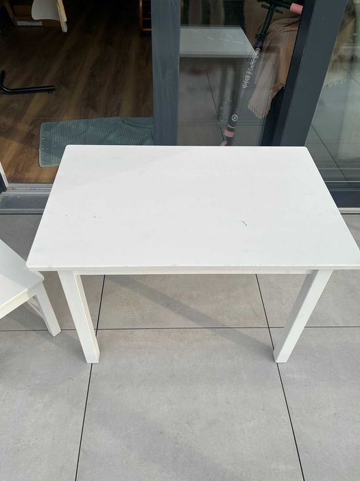 IKEA_Sundvik_stolik i krzesłko dziecięce