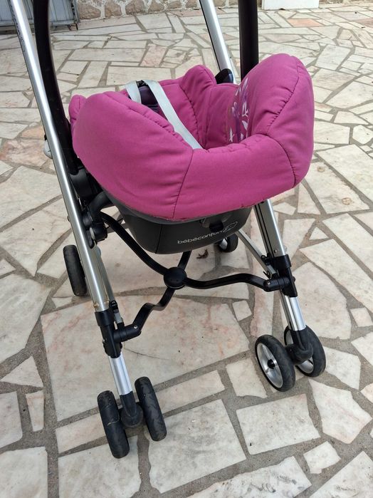 Vende-se carrinho bebé confort