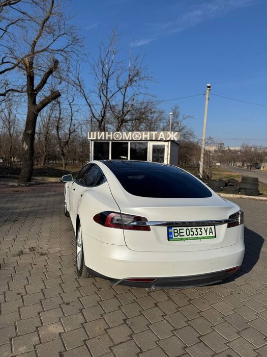 Аренда Tesla model S
